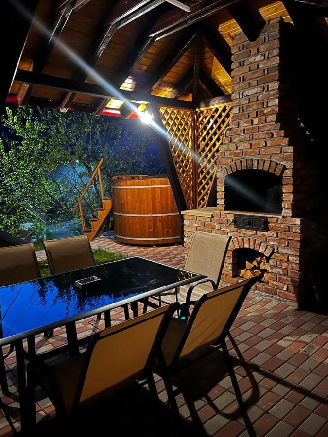 Casa De Vacanta Chesa Борсек Екстериор снимка